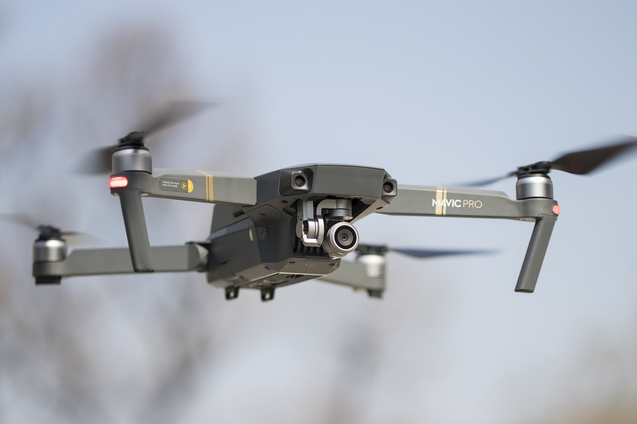 drone, nature, flight-4099840.jpg